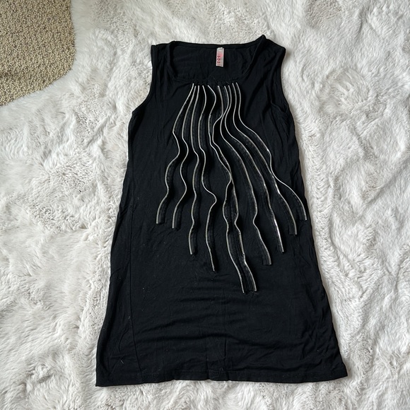 Sleeveless black tunic - Picture 4 of 4